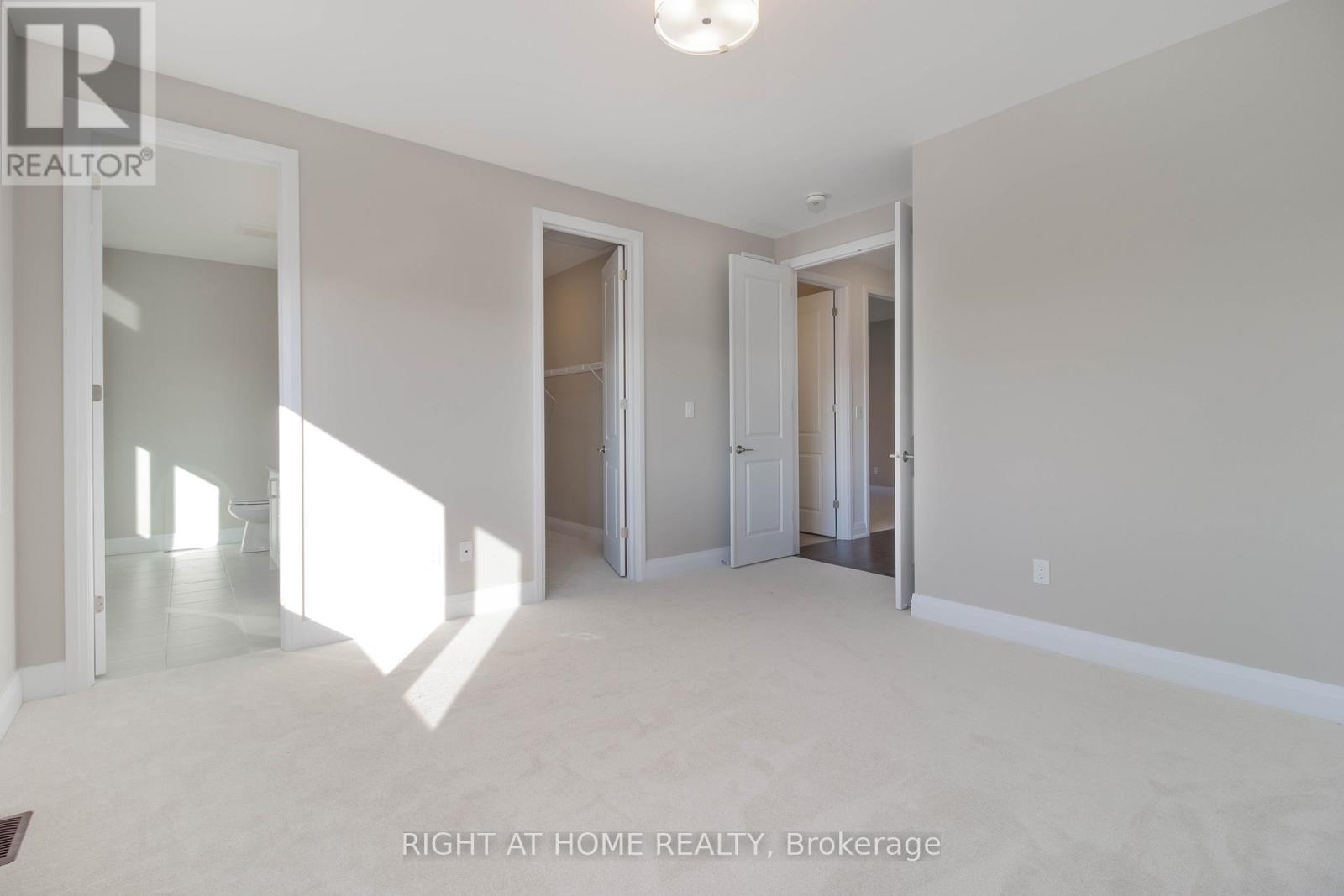 6 Periwinkle Road, Springwater, Ontario  L0L 1Y3 - Photo 34 - S12561452