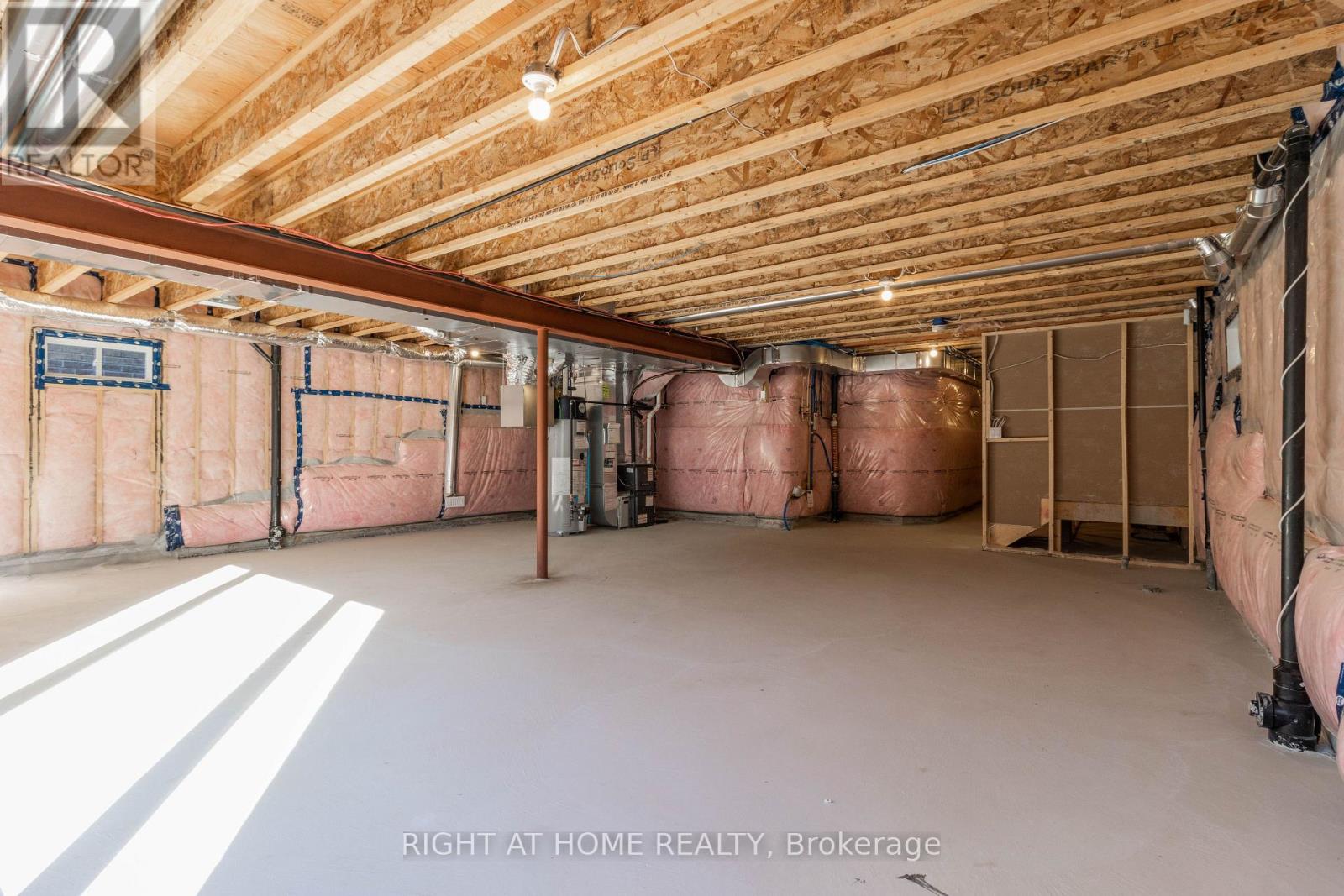 6 Periwinkle Road, Springwater, Ontario  L0L 1Y3 - Photo 37 - S12561452