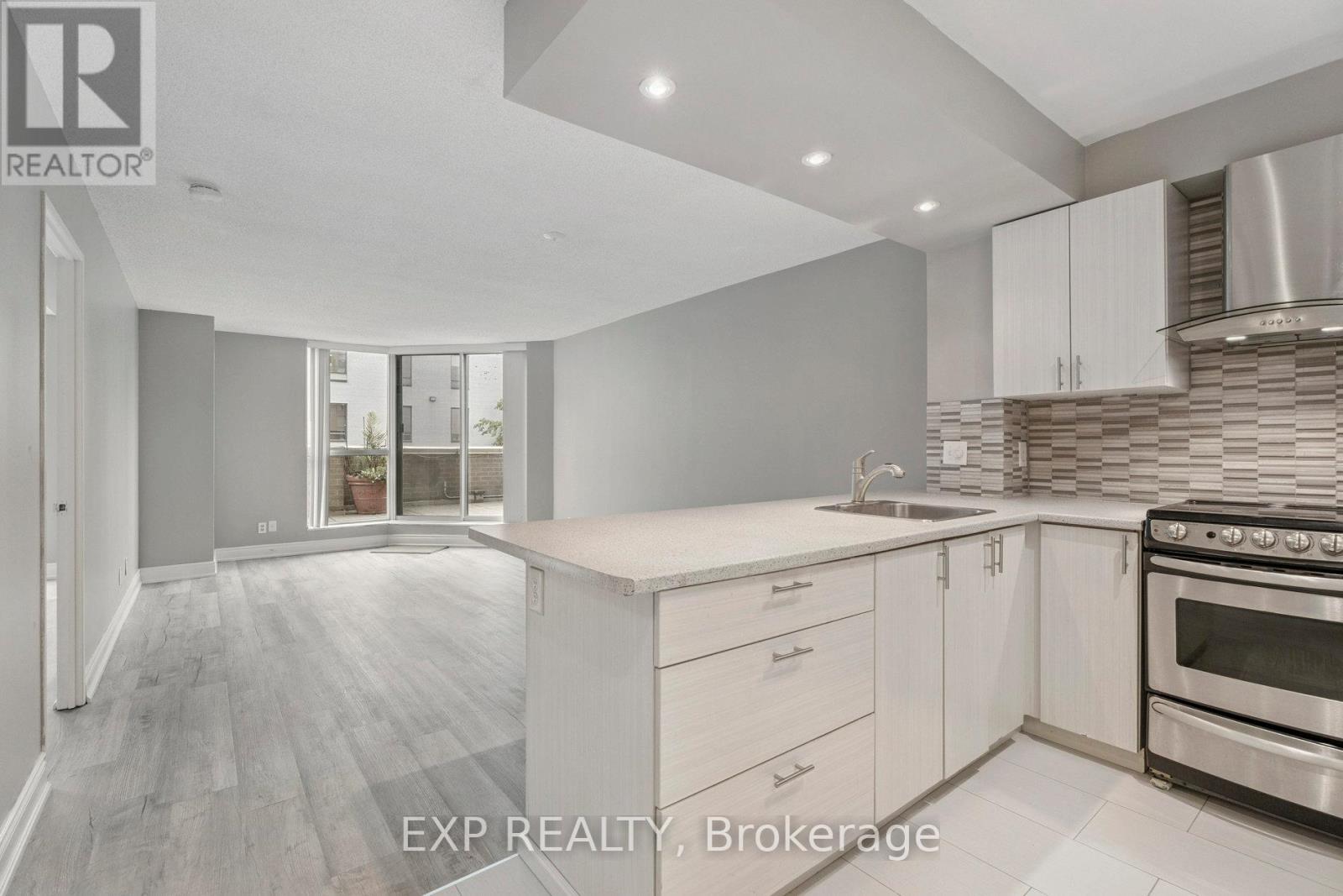 301 - 140 Dunlop Street E, Barrie, Ontario  L4M 6H9 - Photo 11 - S12561472