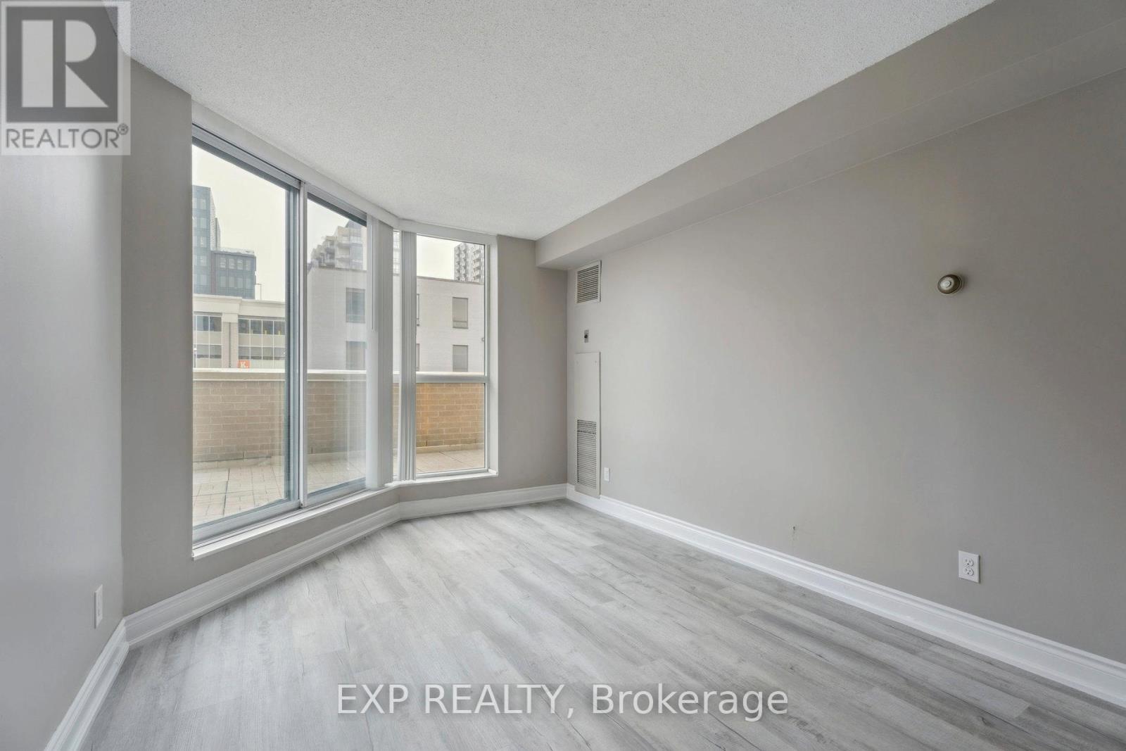 301 - 140 Dunlop Street E, Barrie, Ontario  L4M 6H9 - Photo 29 - S12561472