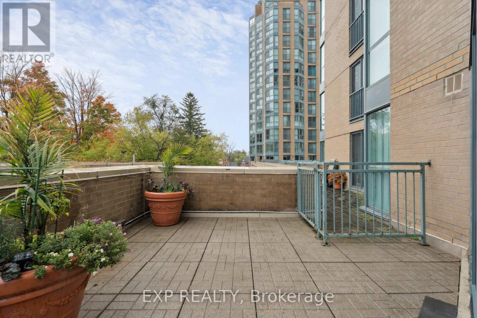 301 - 140 Dunlop Street E, Barrie, Ontario  L4M 6H9 - Photo 34 - S12561472