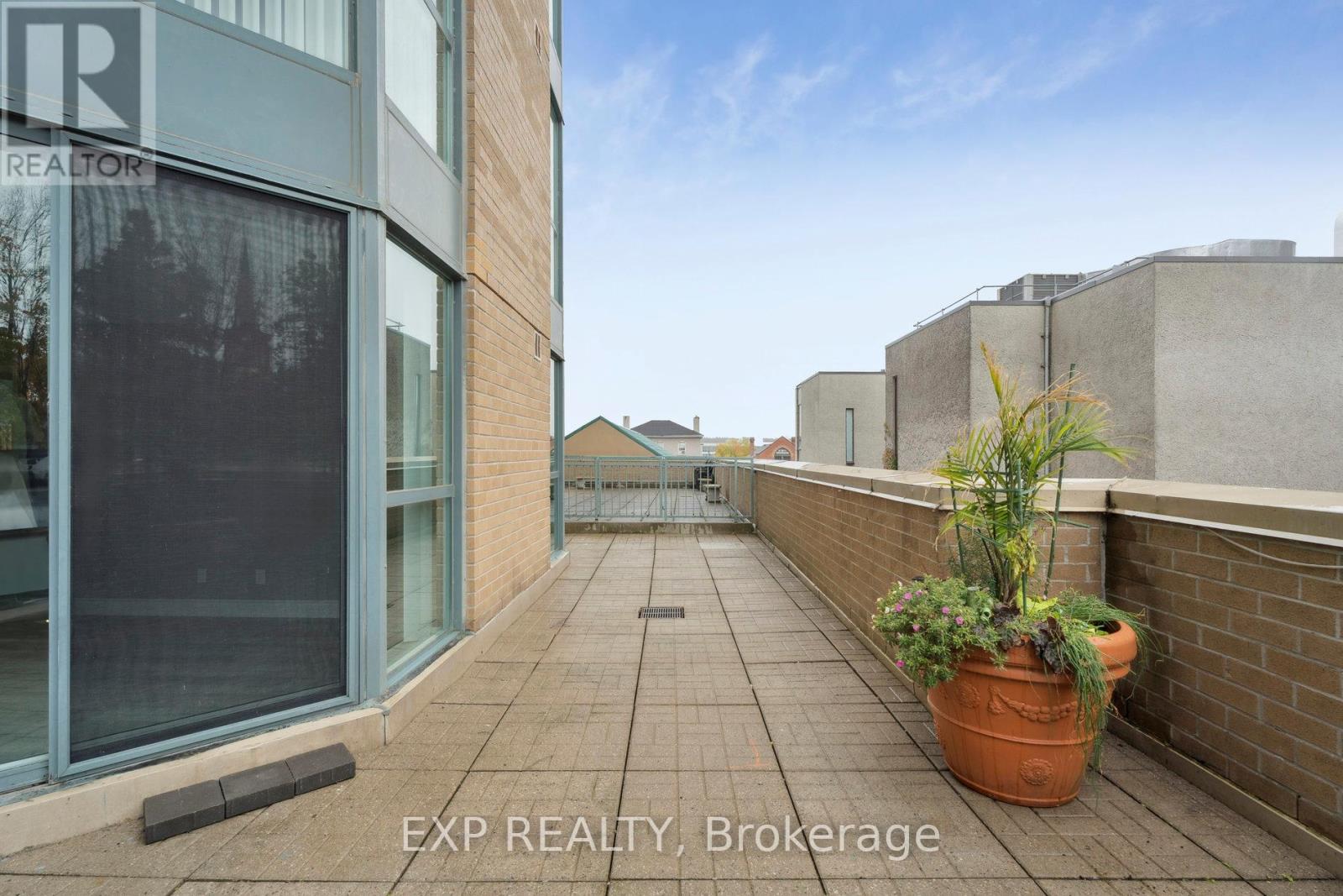 301 - 140 Dunlop Street E, Barrie, Ontario  L4M 6H9 - Photo 35 - S12561472