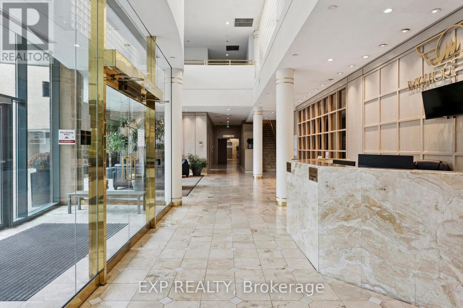 301 - 140 Dunlop Street E, Barrie, Ontario  L4M 6H9 - Photo 5 - S12561472