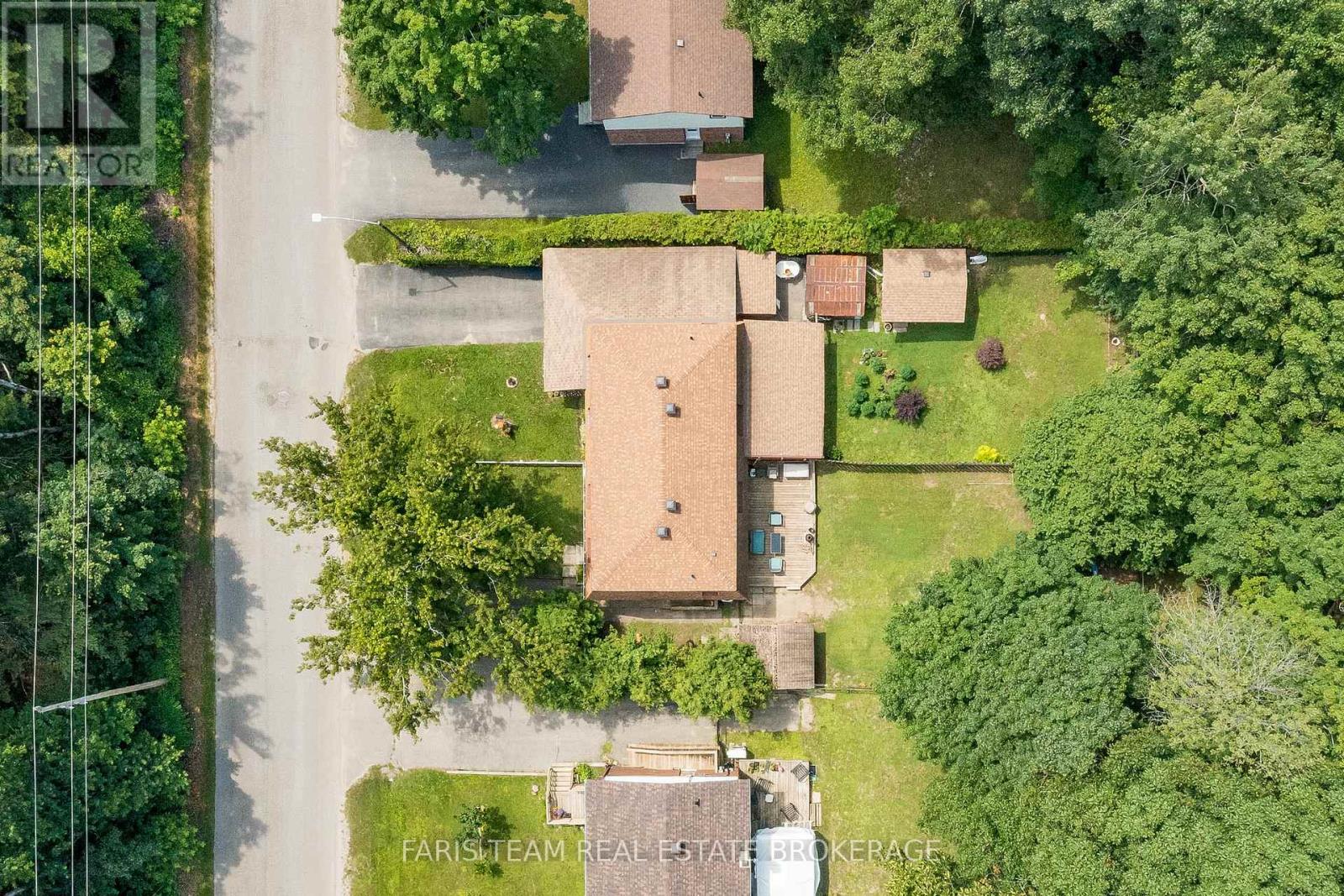 111 Burke Street, Penetanguishene, Ontario  L9M 1B2 - Photo 20 - S12561524