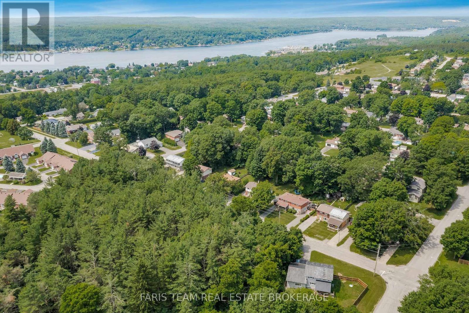 111 Burke Street, Penetanguishene, Ontario  L9M 1B2 - Photo 21 - S12561524