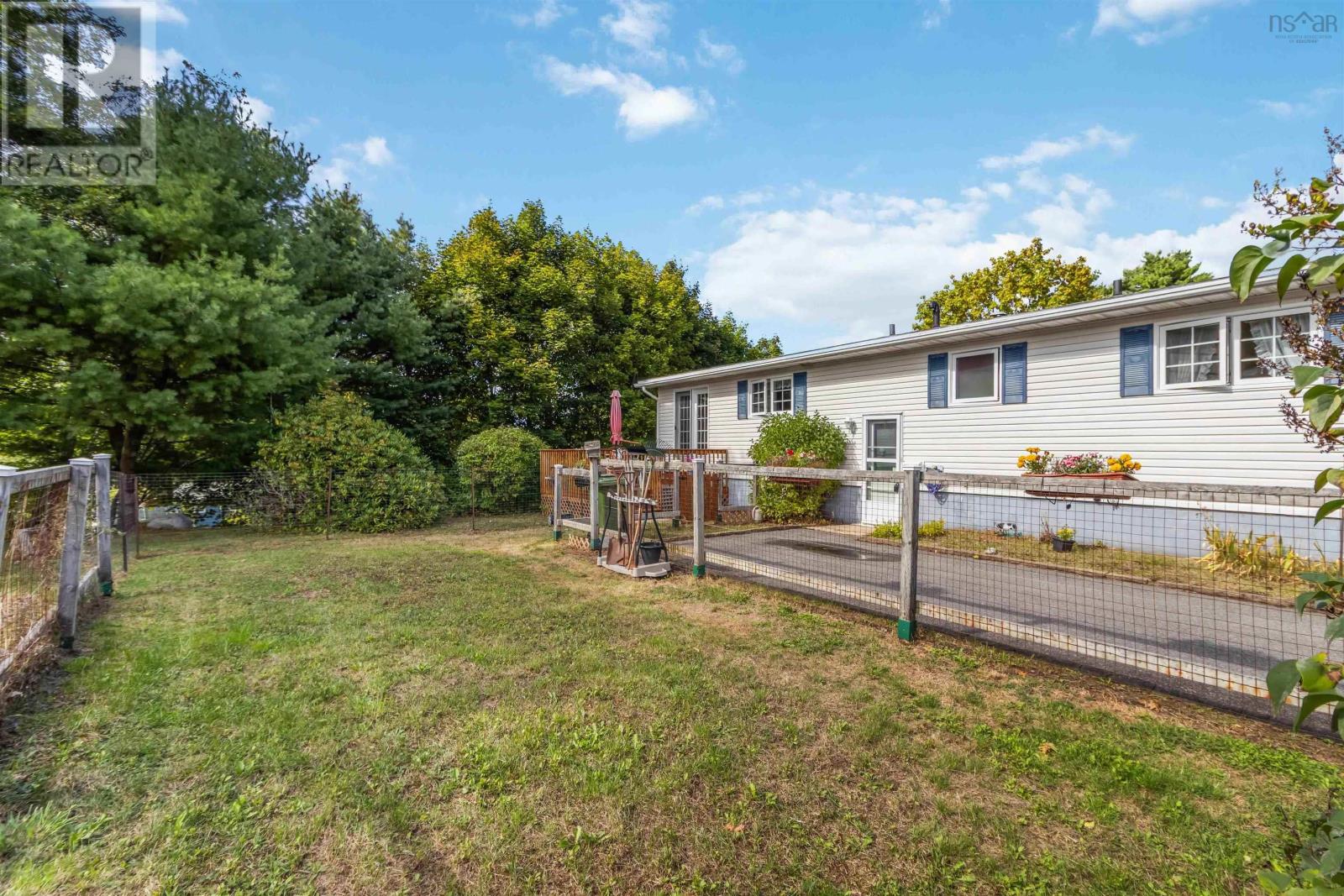 14 Bennett Avenue, Bridgewater, Nova Scotia  B4V 3A9 - Photo 50 - 202523245