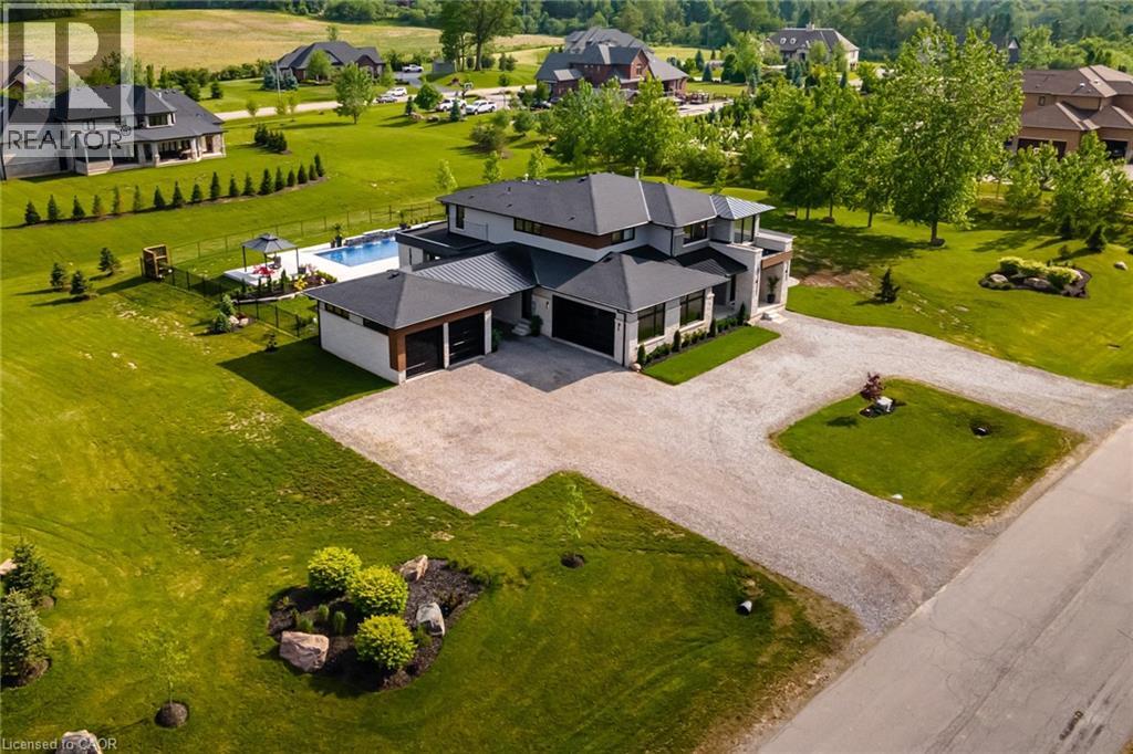 6 Shakespeare Road, Dundas, Ontario  L9H 7R5 - Photo 4 - 40782427