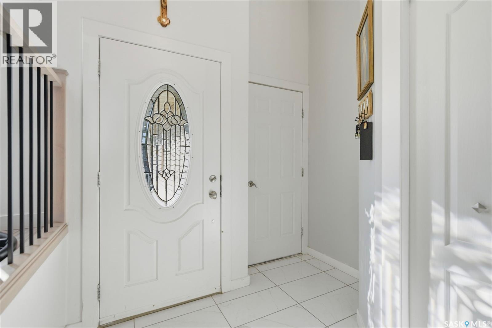 1010 Haslam Crescent, Saskatoon, Saskatchewan  S7S 1C8 - Photo 3 - SK024373