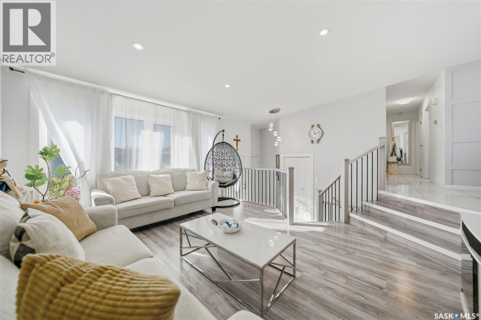 1010 Haslam Crescent, Saskatoon, Saskatchewan  S7S 1C8 - Photo 5 - SK024373