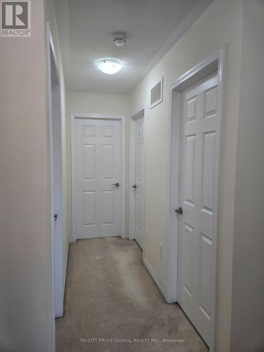 520 Edenbrook Hill Drive, Brampton, Ontario  L7A 4T7 - Photo 20 - W12561458