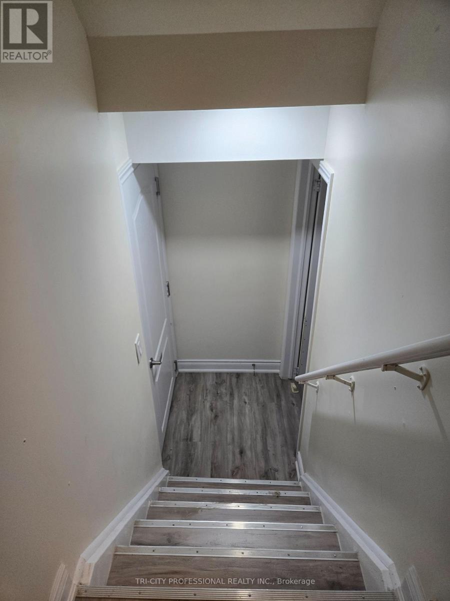 520 Edenbrook Hill Drive, Brampton, Ontario  L7A 4T7 - Photo 24 - W12561458