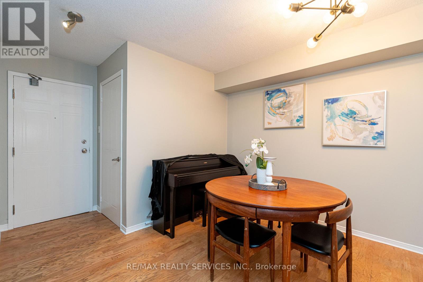 1713 - 1478 Pilgrims Way, Oakville, Ontario  L6M 3G7 - Photo 7 - W12561470