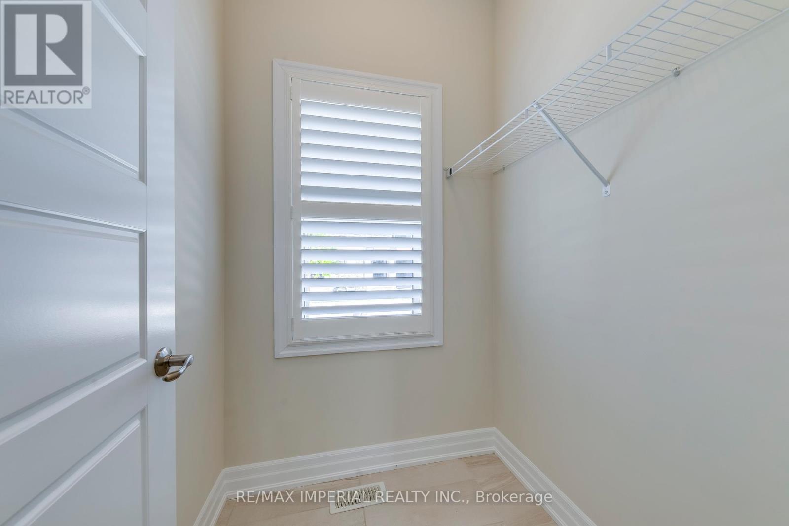 3263 Donald Mackay Street, Oakville, Ontario  L6M 0T1 - Photo 25 - W12561492