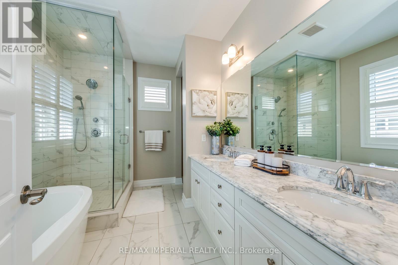 3263 Donald Mackay Street, Oakville, Ontario  L6M 0T1 - Photo 37 - W12561492