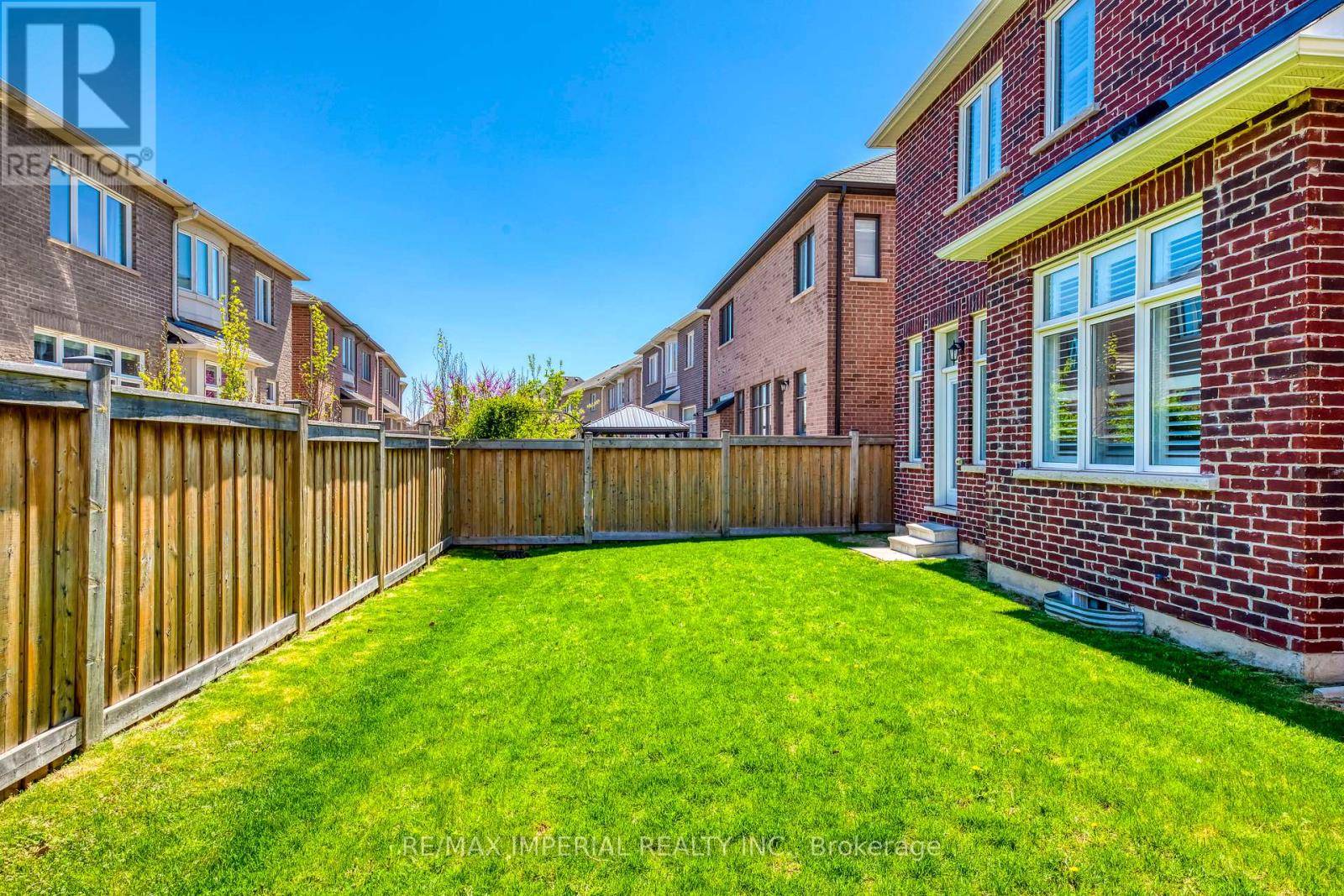 3263 Donald Mackay Street, Oakville, Ontario  L6M 0T1 - Photo 48 - W12561492