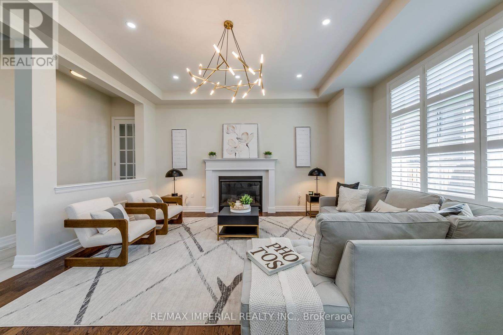 3263 Donald Mackay Street, Oakville, Ontario  L6M 0T1 - Photo 9 - W12561492