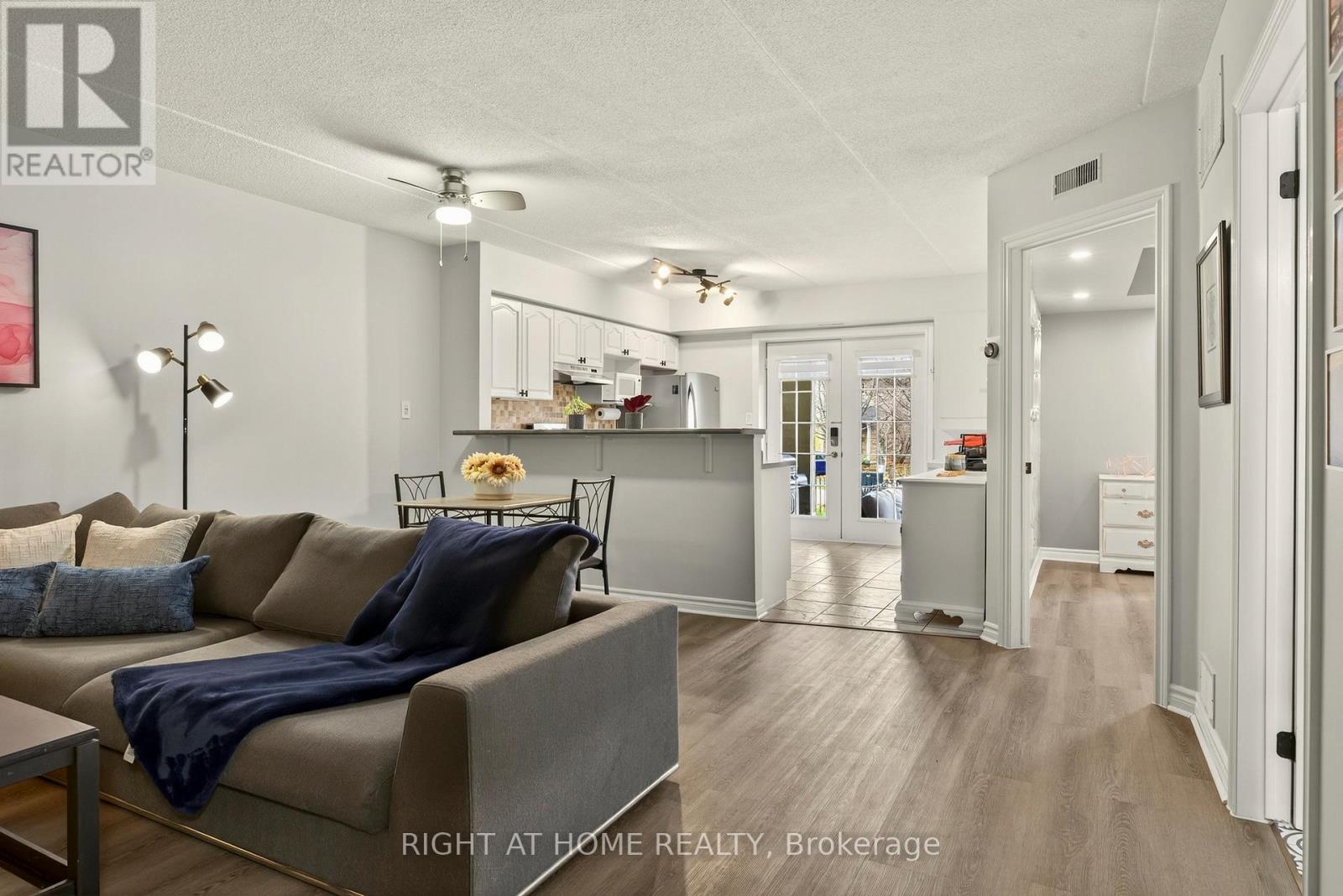 107 - 1431 Walker's Line, Burlington, Ontario  L7M 4P3 - Photo 10 - W12561498