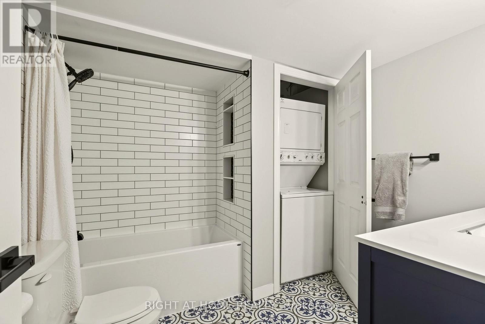 107 - 1431 Walker's Line, Burlington, Ontario  L7M 4P3 - Photo 34 - W12561498