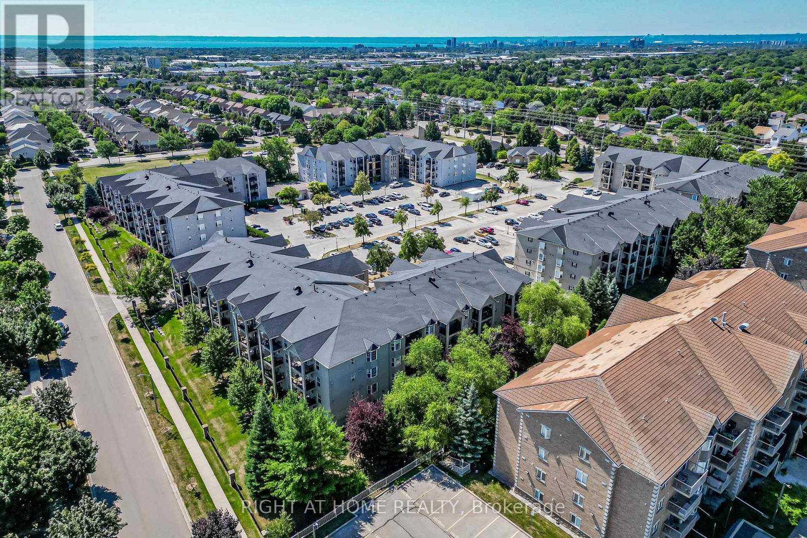 107 - 1431 Walker's Line, Burlington, Ontario  L7M 4P3 - Photo 44 - W12561498