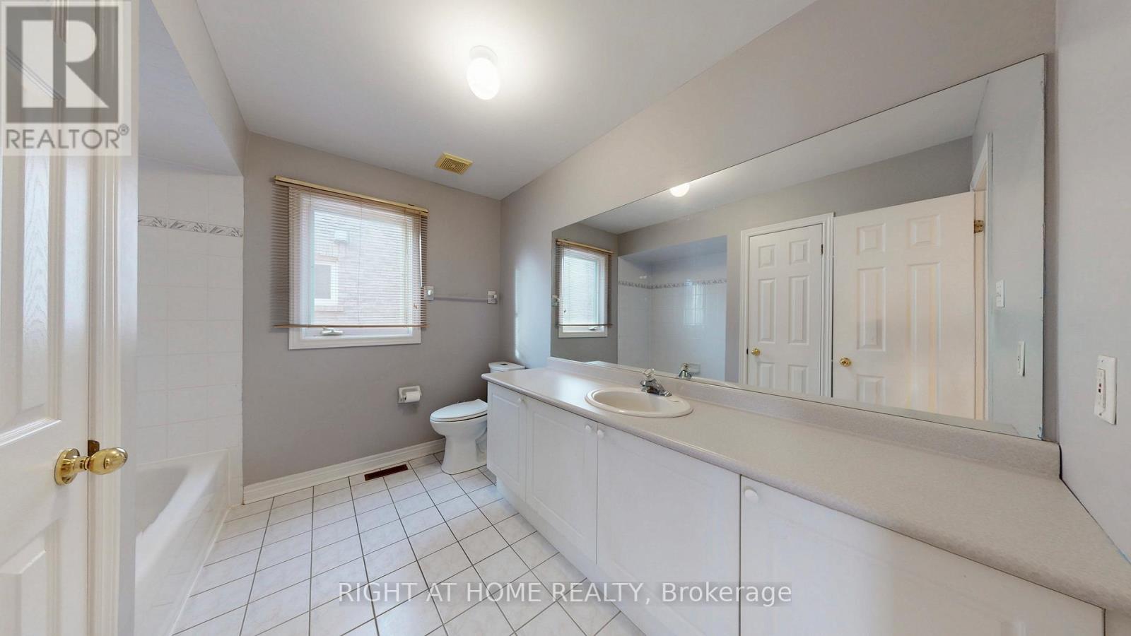 Upper - 119 Letty Avenue, Brampton, Ontario  L6Y 5E1 - Photo 31 - W12561516