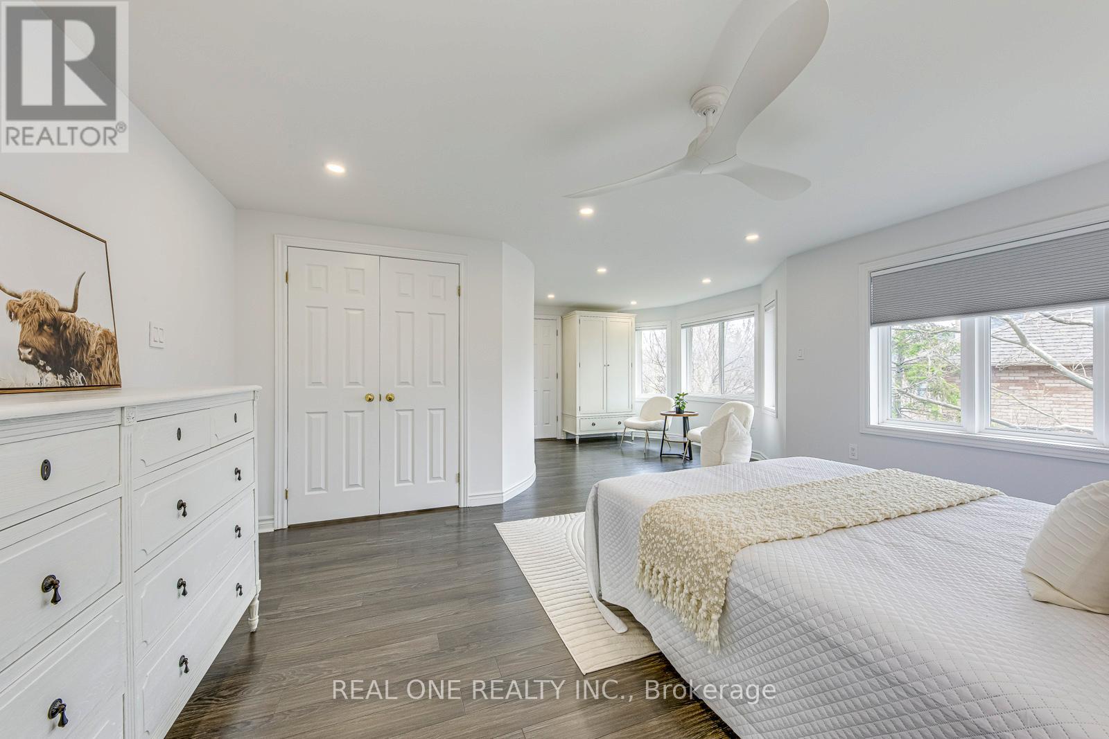 2075 Banbury Crescent, Oakville, Ontario  L6H 5P8 - Photo 23 - W12561536