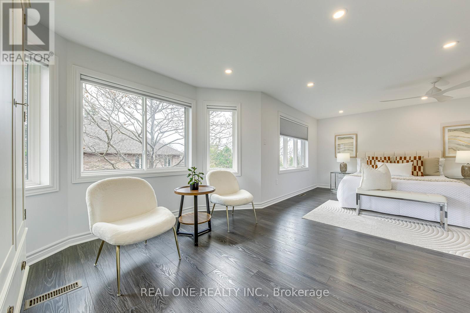 2075 Banbury Crescent, Oakville, Ontario  L6H 5P8 - Photo 25 - W12561536