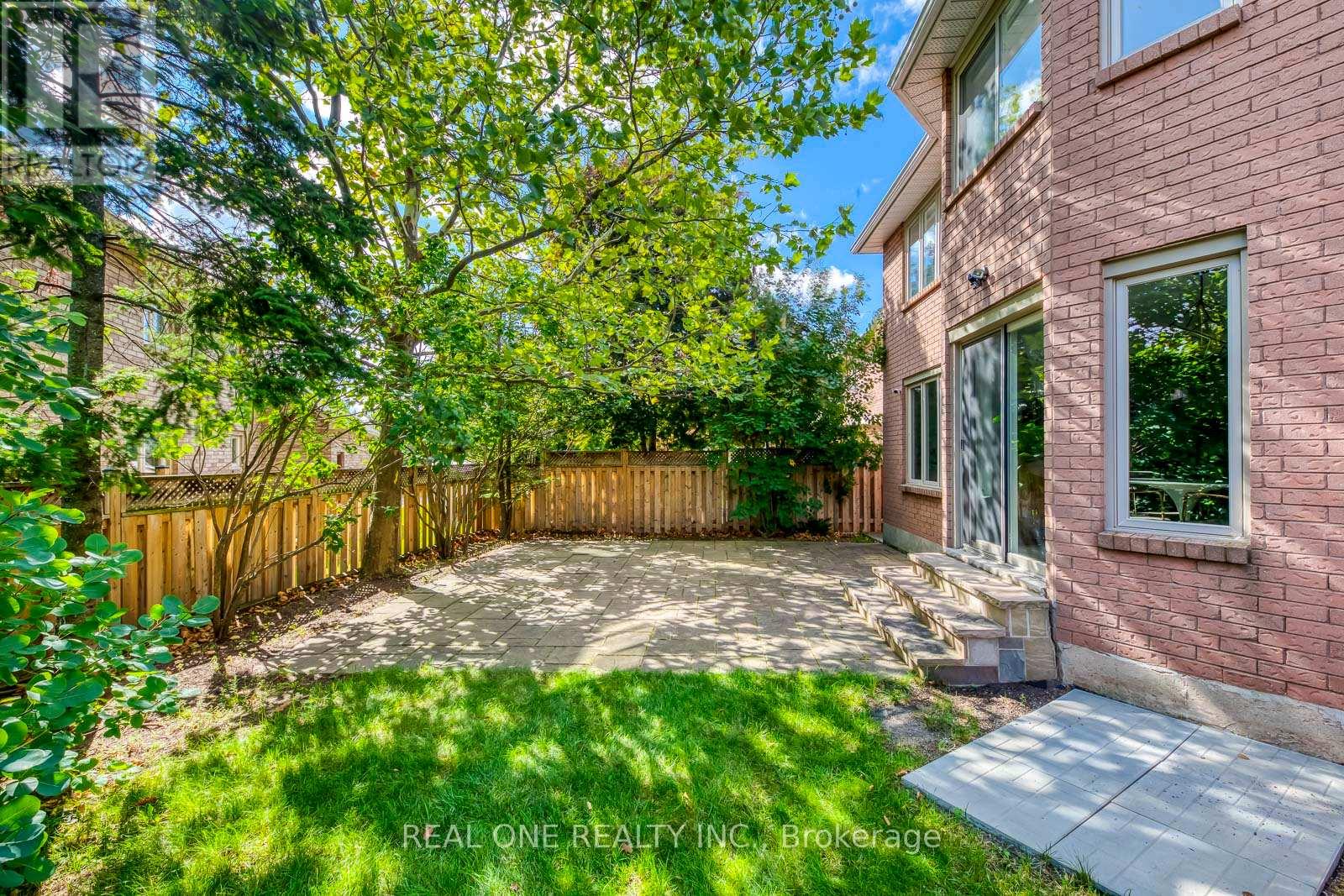 2075 Banbury Crescent, Oakville, Ontario  L6H 5P8 - Photo 45 - W12561536