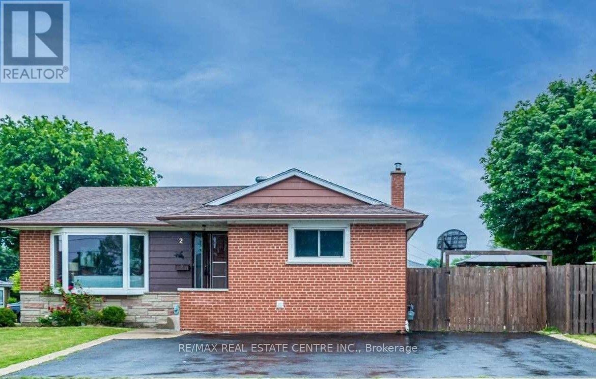 2 MILNER ROAD, Brampton, Ontario