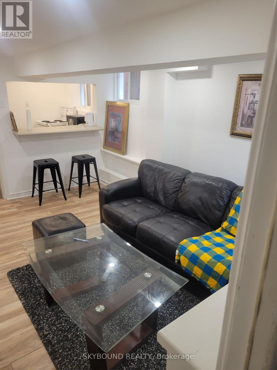 Lower - 140 Wolverleigh Boulevard, Toronto, Ontario  M4J 1R9 - Photo 4 - E12554650