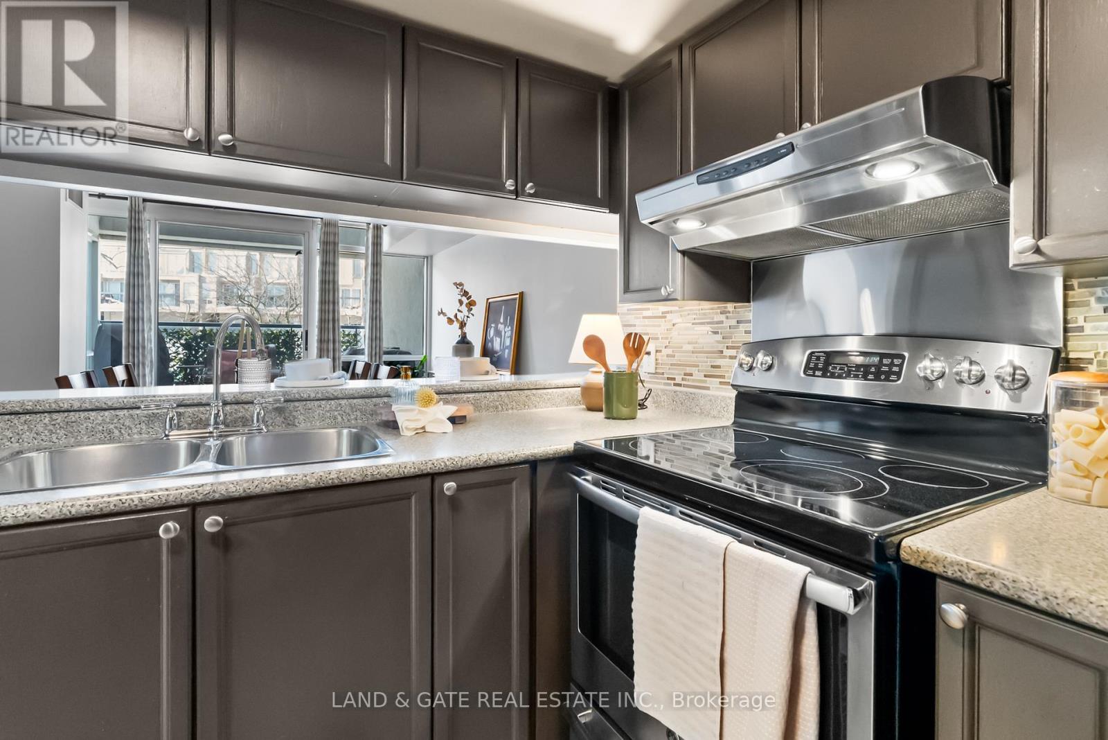 112 - 25 Cumberland Lane, Ajax, Ontario  L1S 7K1 - Photo 13 - E12342433