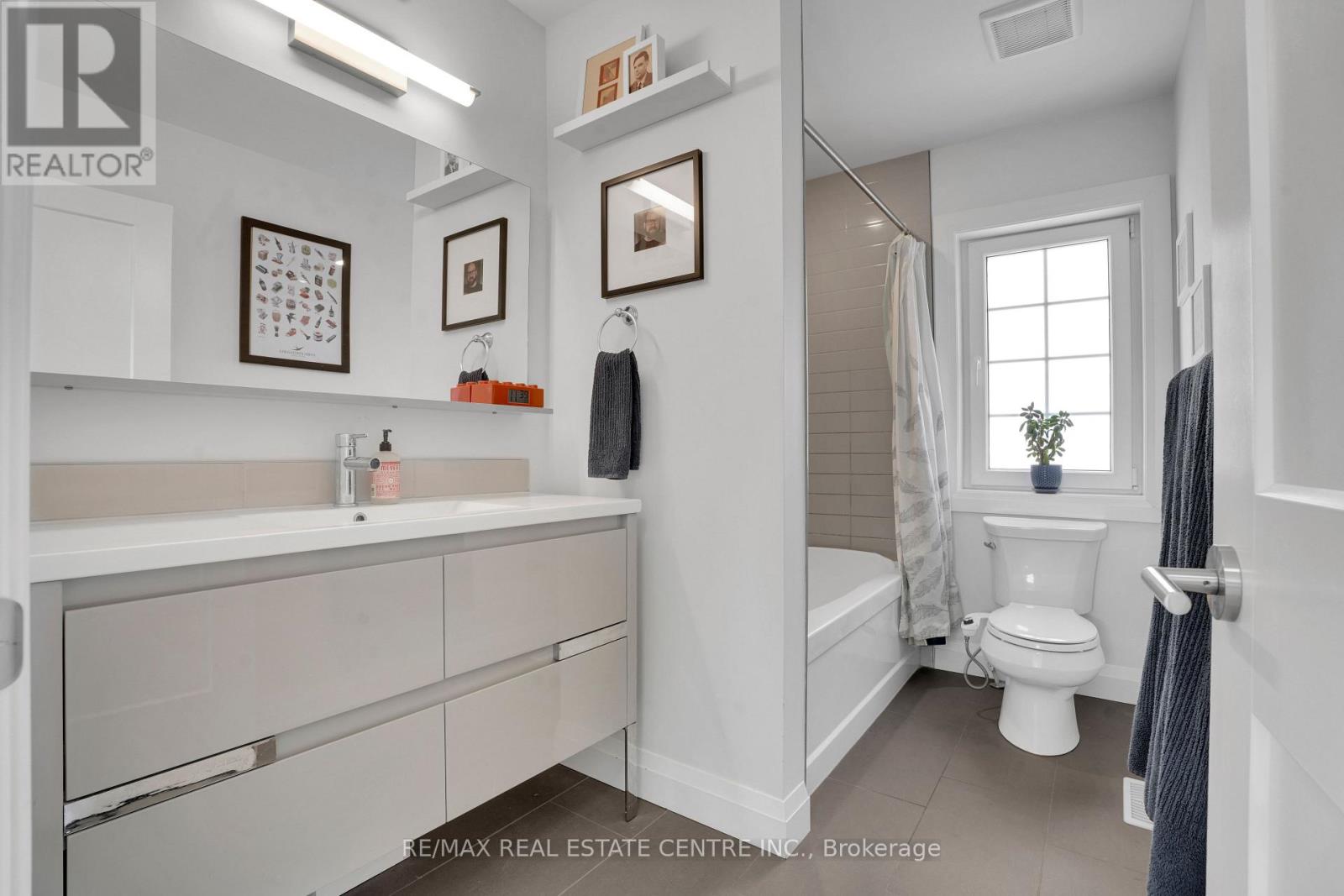 170 Benton Street S, Kitchener, Ontario  N2G 3H8 - Photo 28 - X12561506