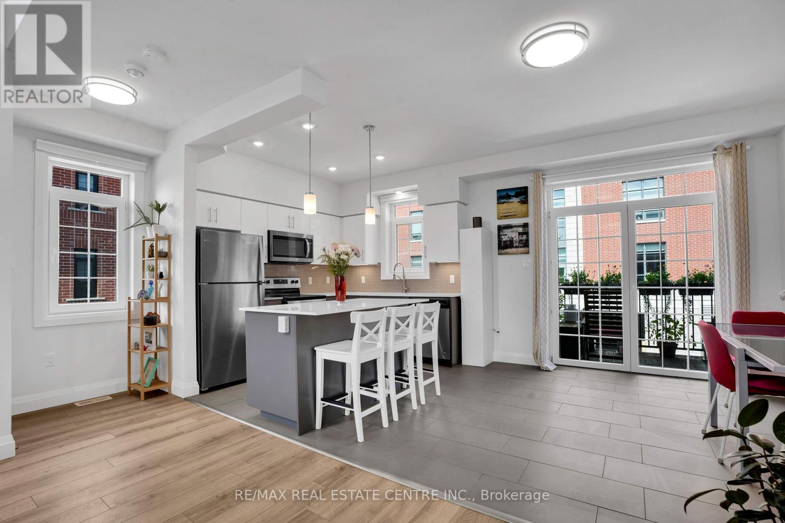 170 Benton Street S, Kitchener, Ontario  N2G 3H8 - Photo 9 - X12561506