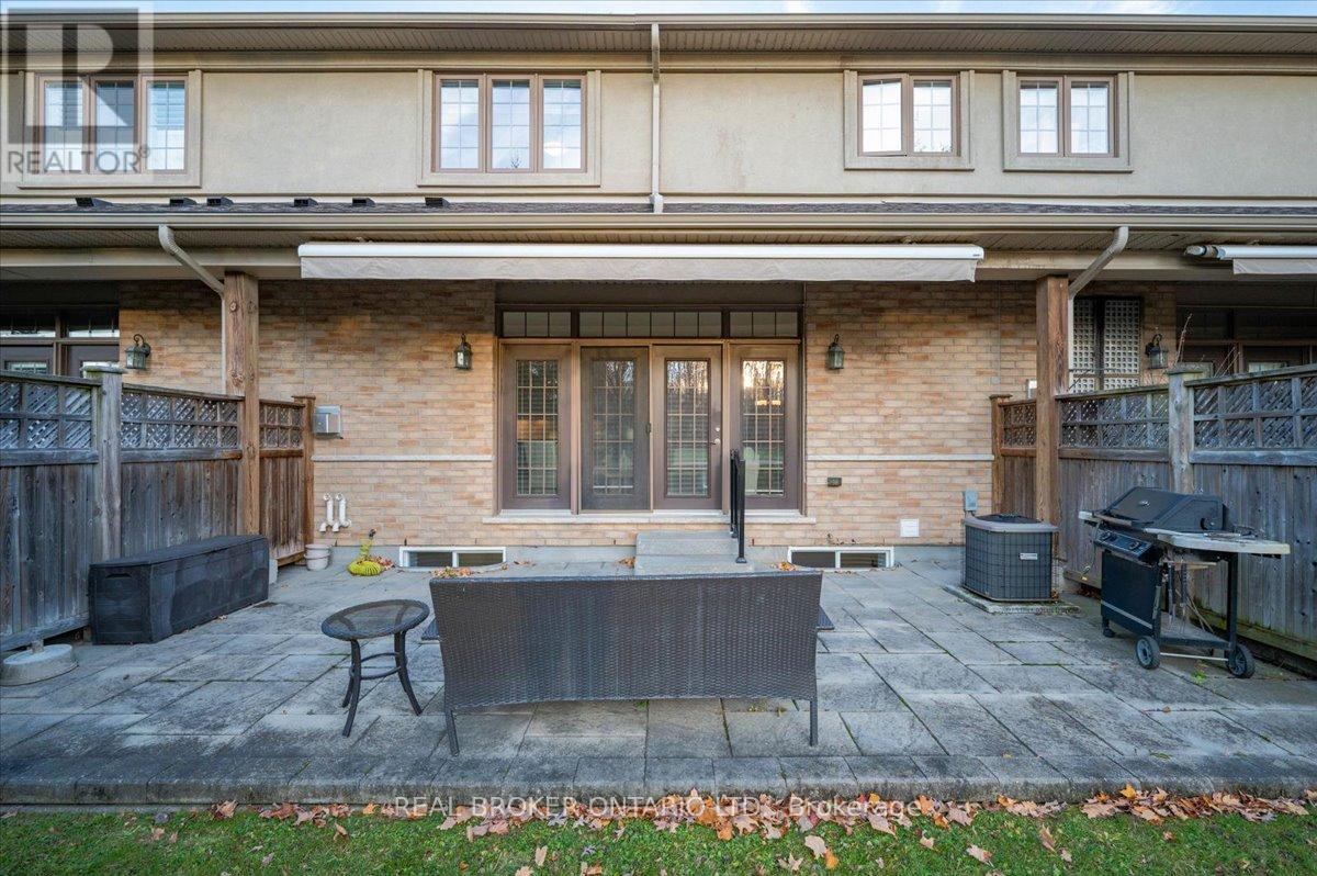 22 - 435 Winchester Drive, Waterloo, Ontario  N2T 0B7 - Photo 32 - X12561550
