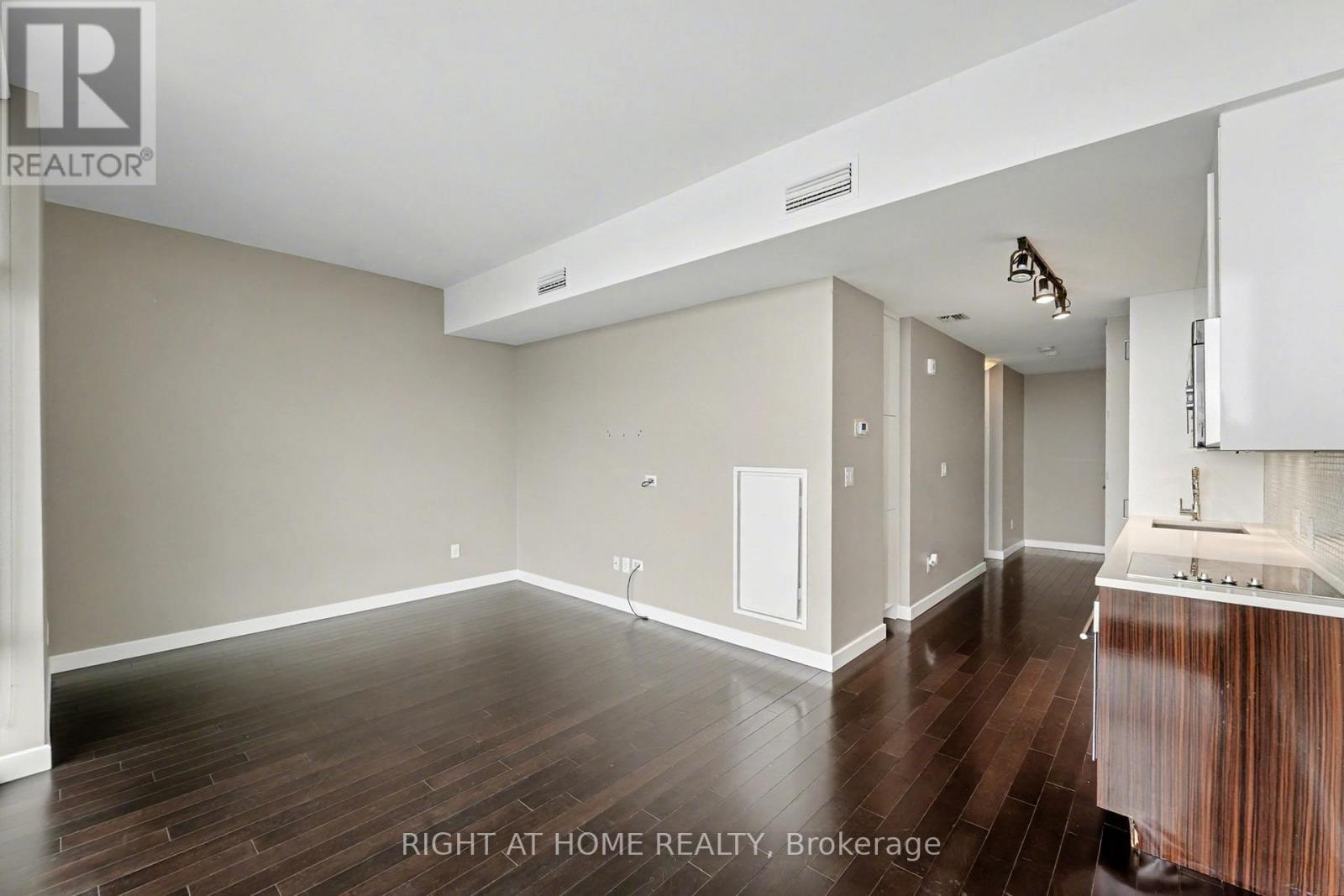 1602 - 201 Parkdale Avenue, Ottawa, Ontario  K1Y 1E8 - Photo 12 - X12561552