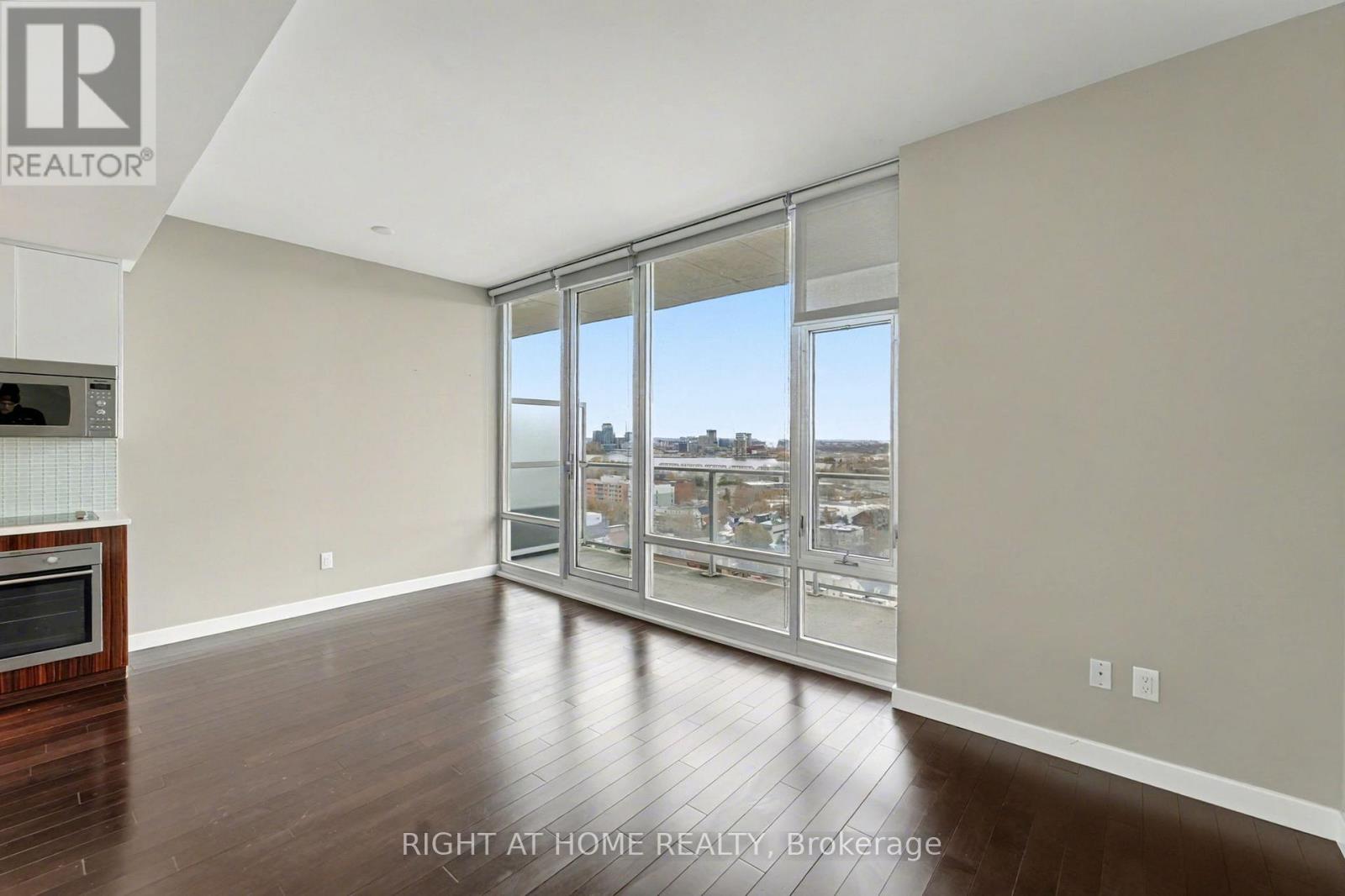 1602 - 201 Parkdale Avenue, Ottawa, Ontario  K1Y 1E8 - Photo 4 - X12561552
