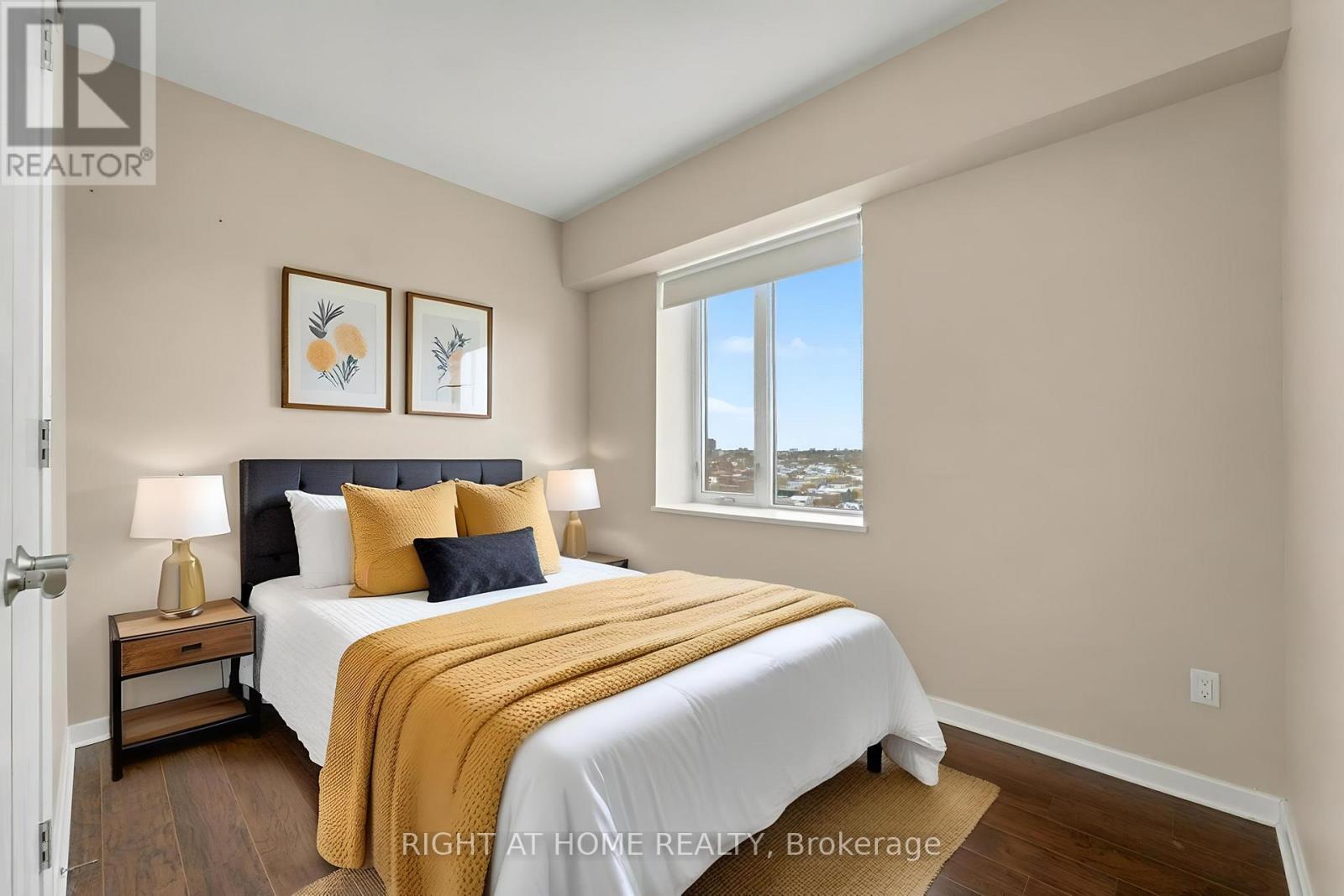 1602 - 201 Parkdale Avenue, Ottawa, Ontario  K1Y 1E8 - Photo 7 - X12561552