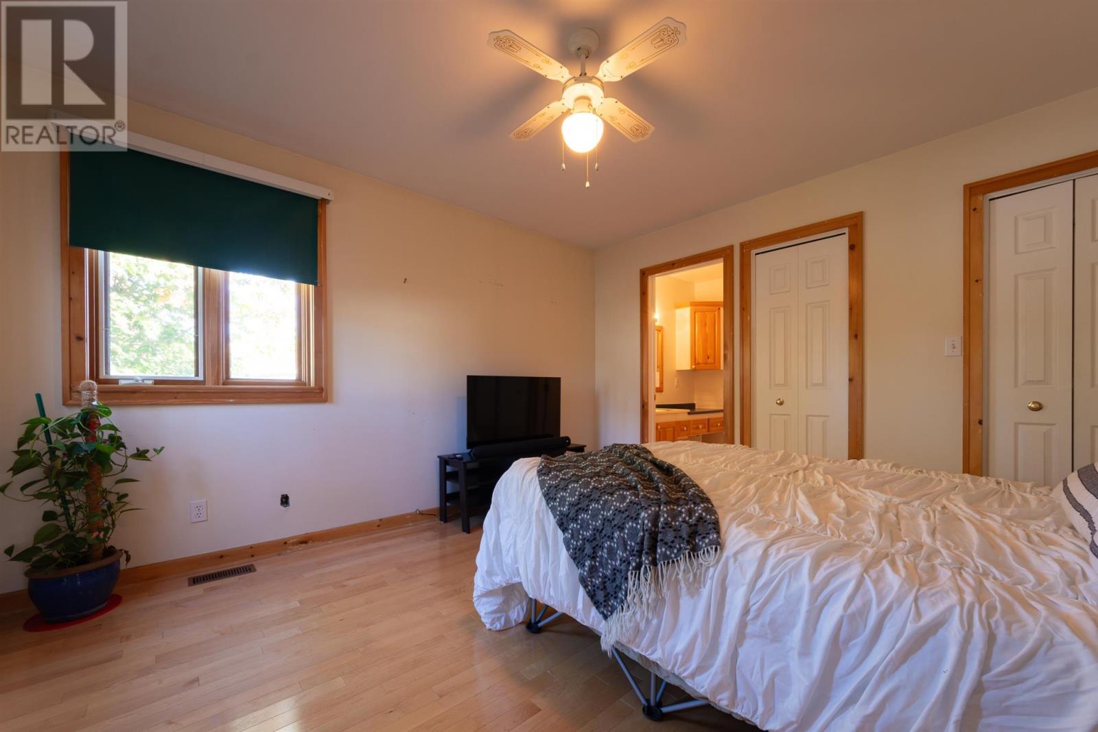 157 East Balfour St, Sault Ste. Marie, Ontario  P6C 1X7 - Photo 17 - SM252940