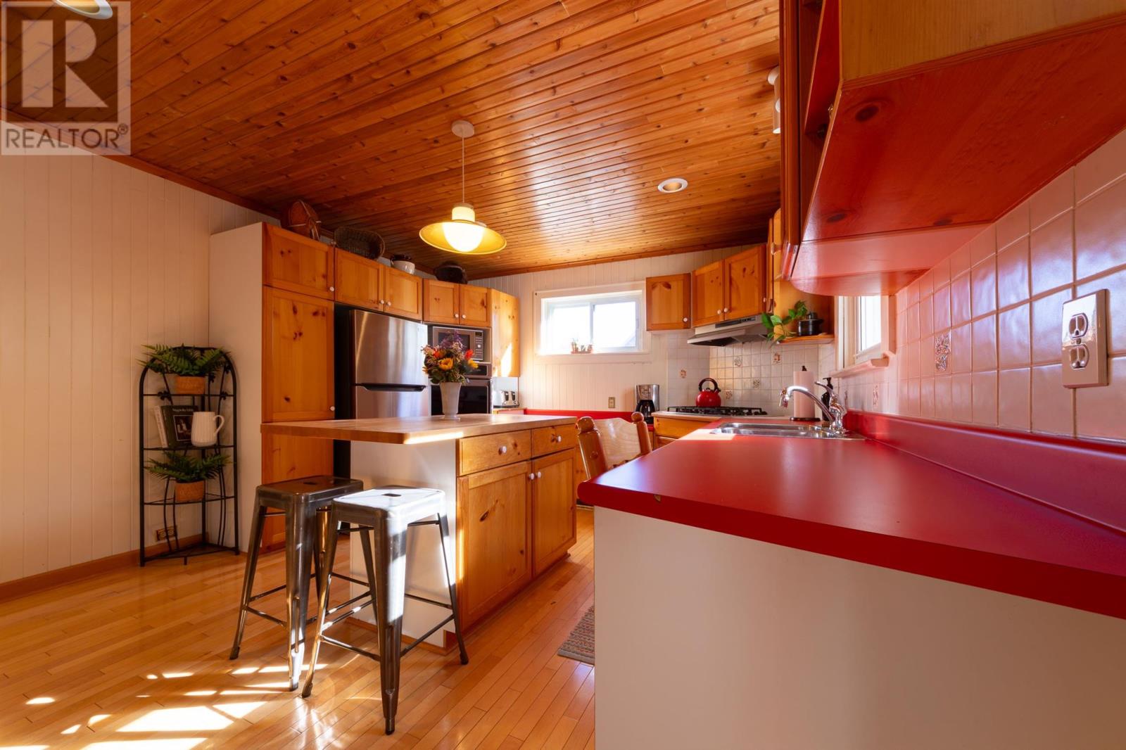 157 East Balfour St, Sault Ste. Marie, Ontario  P6C 1X7 - Photo 6 - SM252940