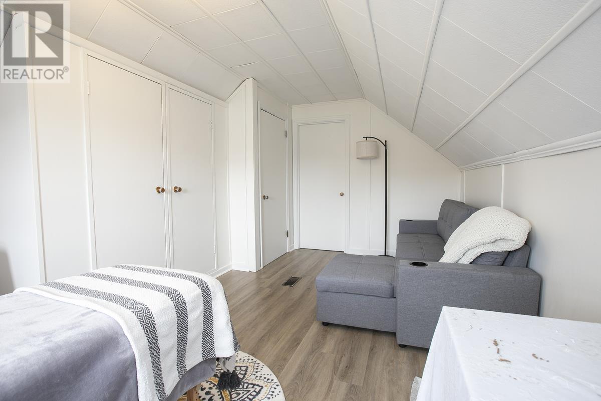 446 Albert St, Sault Ste. Marie, Ontario  P6A 2J8 - Photo 35 - SM253097