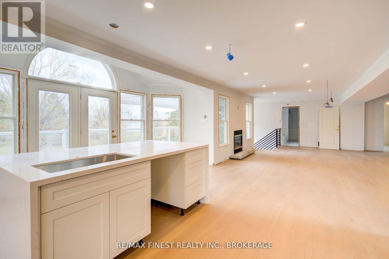 1674 South Boulevard, Kingston, Ontario  K7L 4V1 - Photo 9 - X12561670