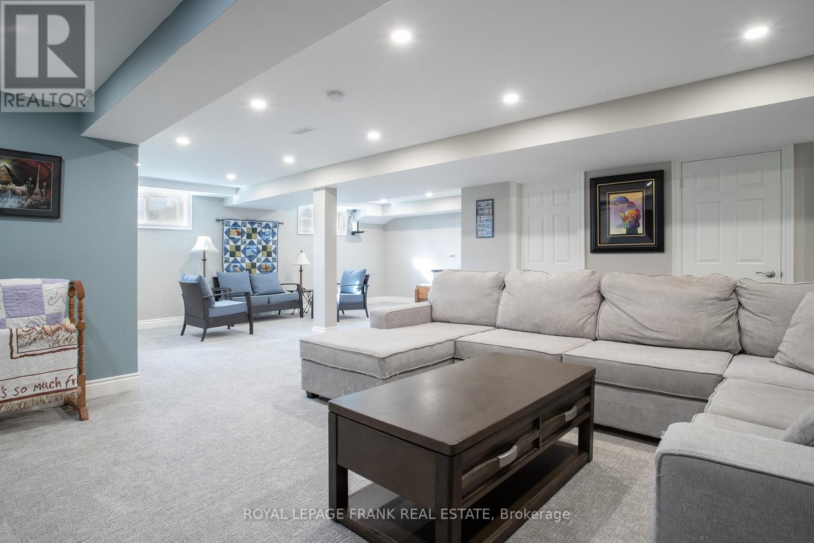 15 Hallett Crescent, Kawartha Lakes, Ontario  K0M 2C0 - Photo 25 - X12561600