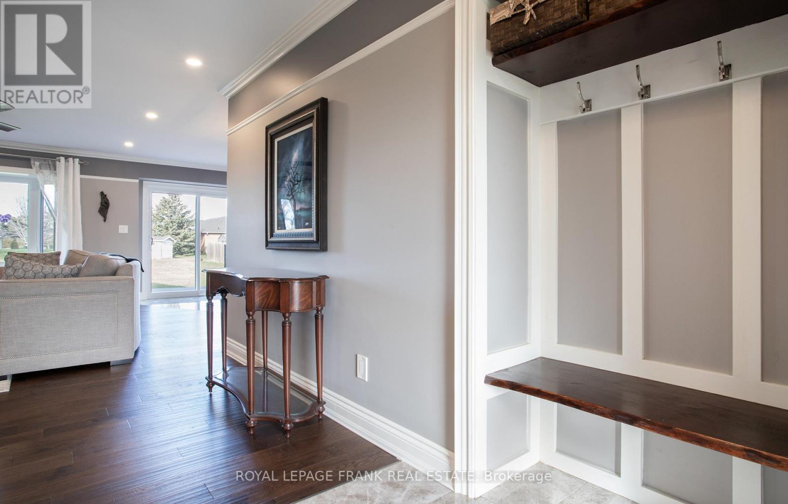 15 Hallett Crescent, Kawartha Lakes, Ontario  K0M 2C0 - Photo 6 - X12561600