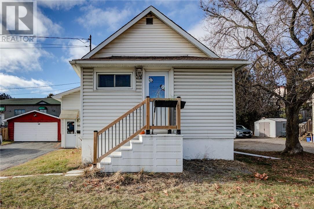 957 Notre Dame Avenue, Sudbury, Ontario  P3A 2T7 - Photo 2 - 2125687