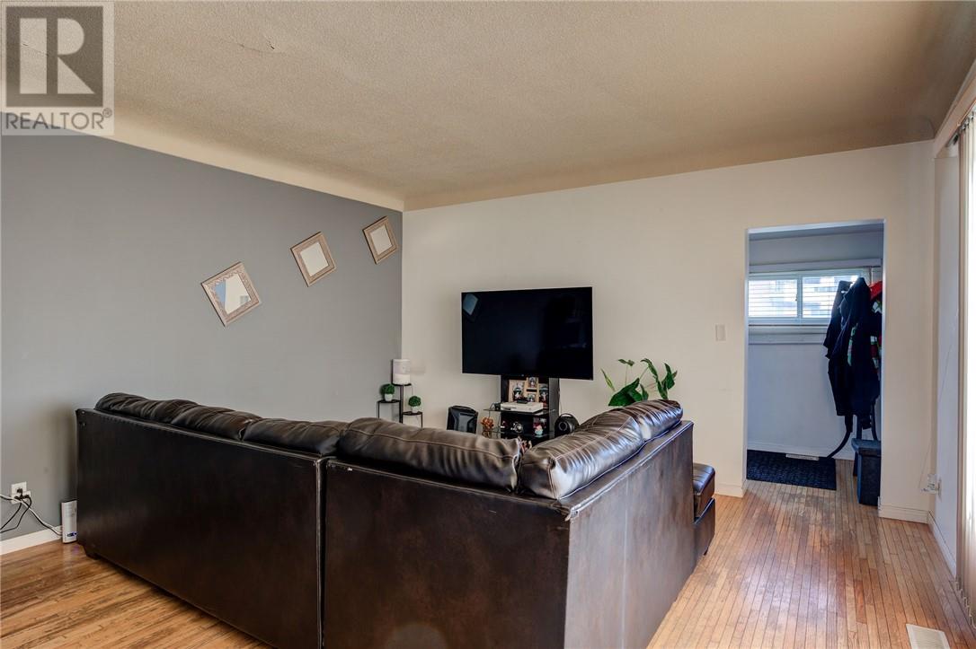 957 Notre Dame Avenue, Sudbury, Ontario  P3A 2T7 - Photo 5 - 2125687