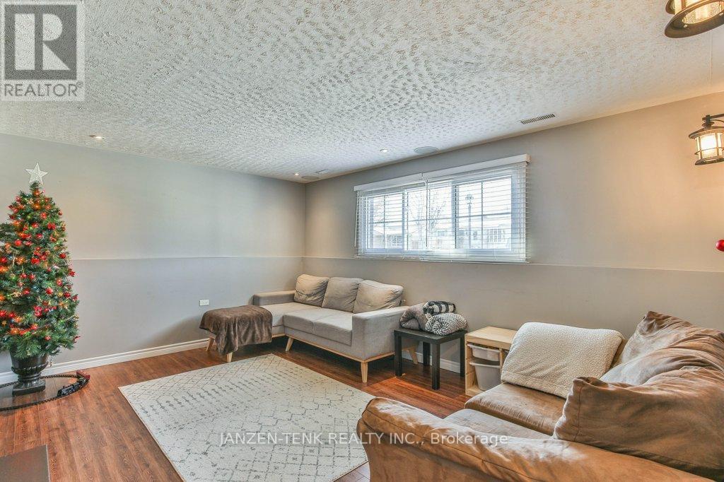 107 Fourth Avenue, Aylmer, Ontario  N5H 2L2 - Photo 25 - X12561606