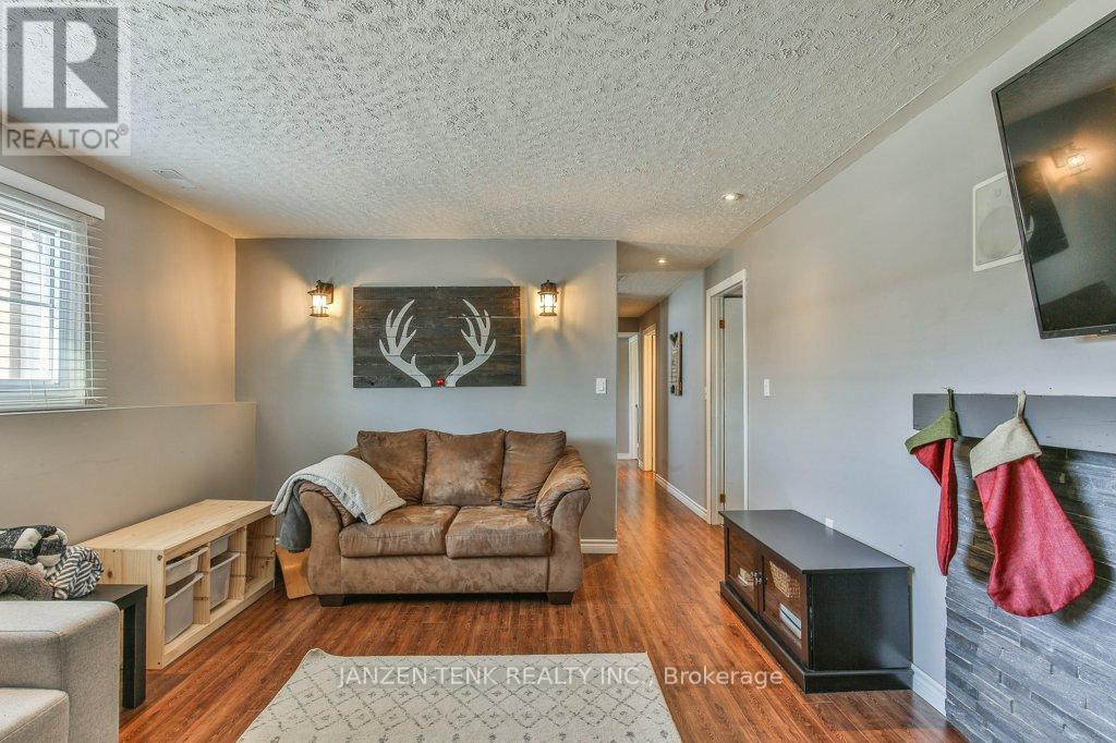 107 Fourth Avenue, Aylmer, Ontario  N5H 2L2 - Photo 27 - X12561606