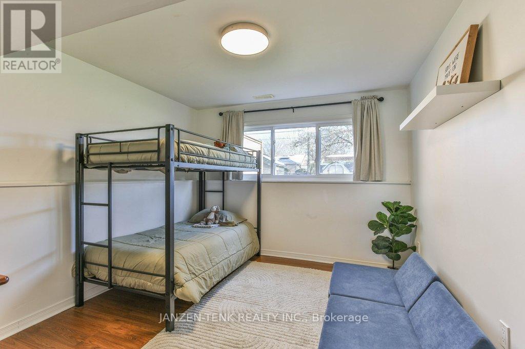 107 Fourth Avenue, Aylmer, Ontario  N5H 2L2 - Photo 28 - X12561606