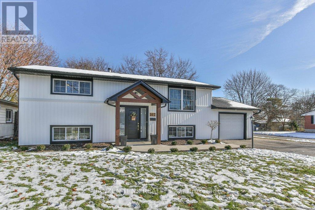 107 Fourth Avenue, Aylmer, Ontario  N5H 2L2 - Photo 3 - X12561606