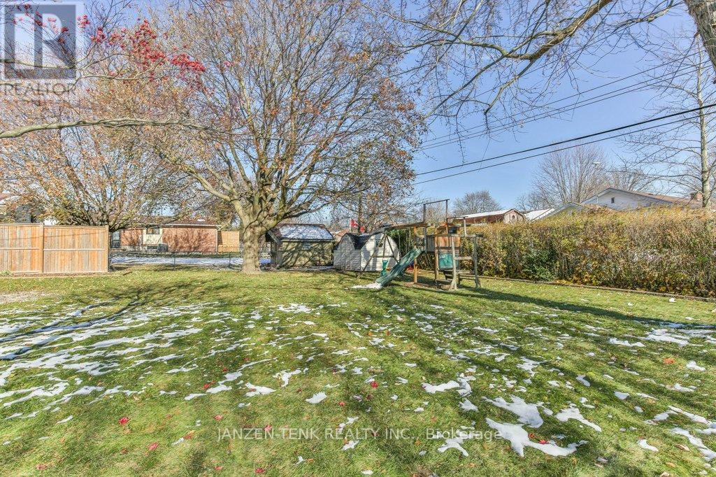 107 Fourth Avenue, Aylmer, Ontario  N5H 2L2 - Photo 36 - X12561606