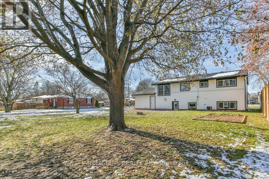 107 Fourth Avenue, Aylmer, Ontario  N5H 2L2 - Photo 38 - X12561606